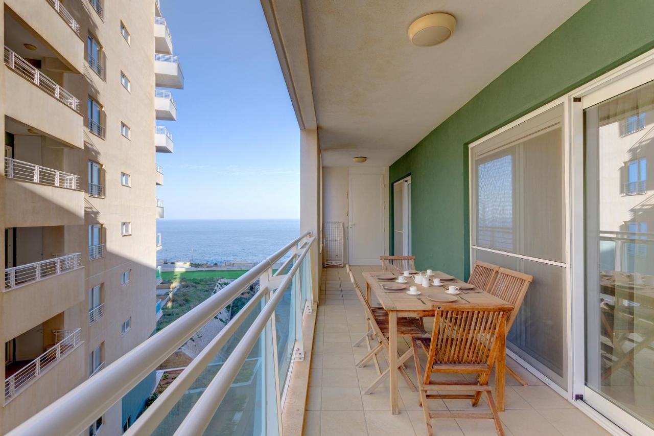 Luxury Apt W/ Side Seaviews And Pool, Top Location Sliema Exteriér fotografie