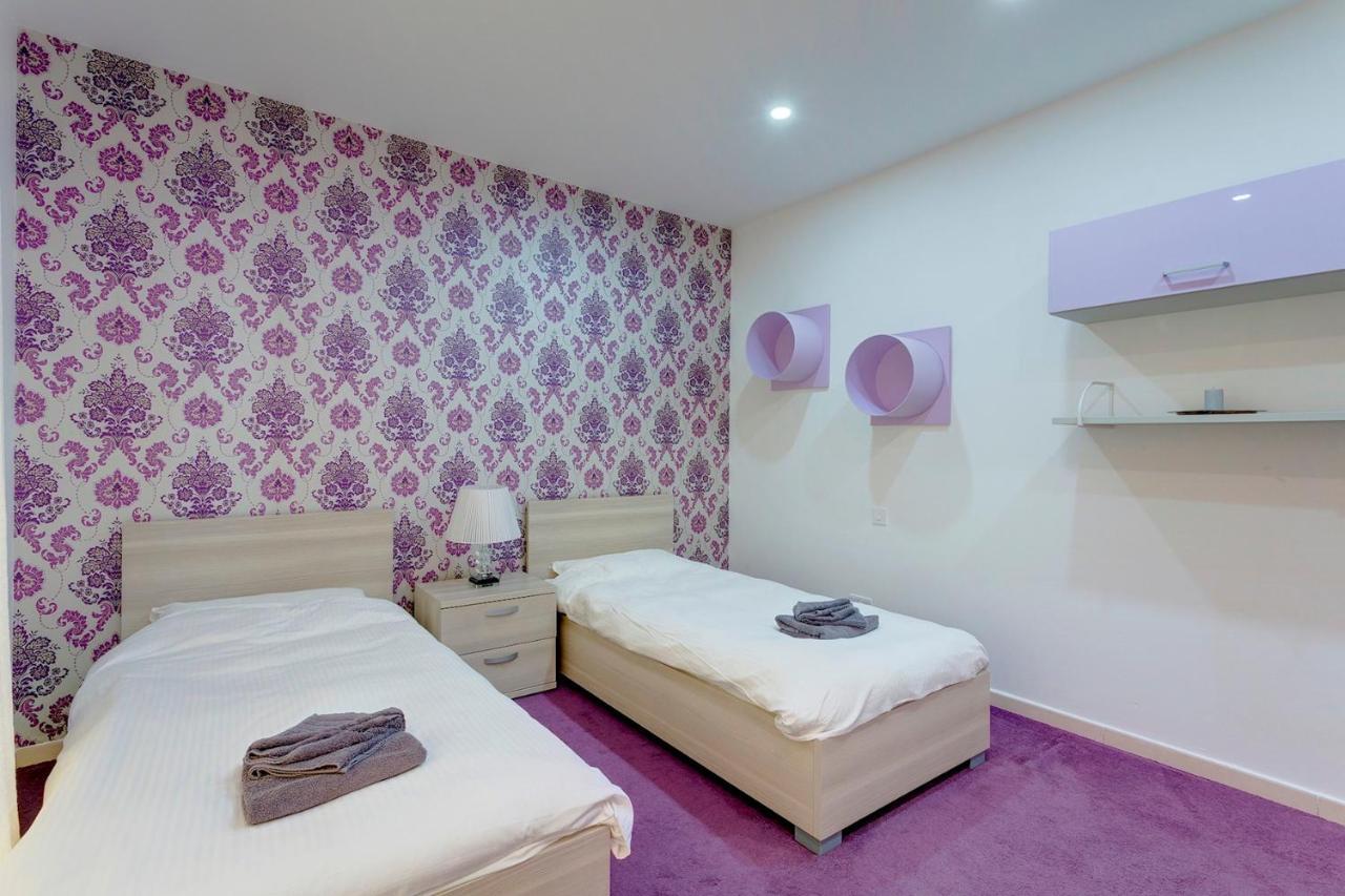Luxury Apt W/ Side Seaviews And Pool, Top Location Sliema Exteriér fotografie