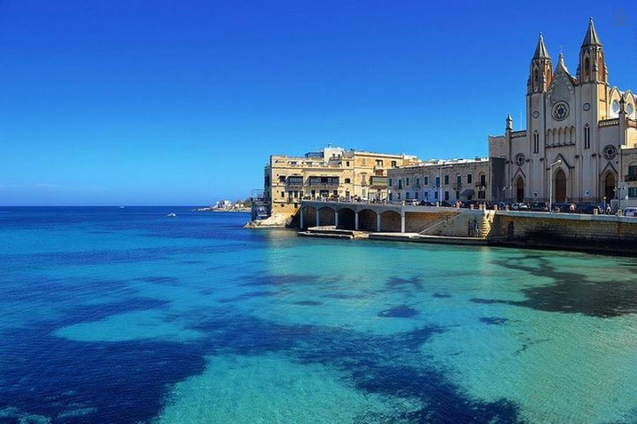 Luxury Apt W/ Side Seaviews And Pool, Top Location Sliema Exteriér fotografie