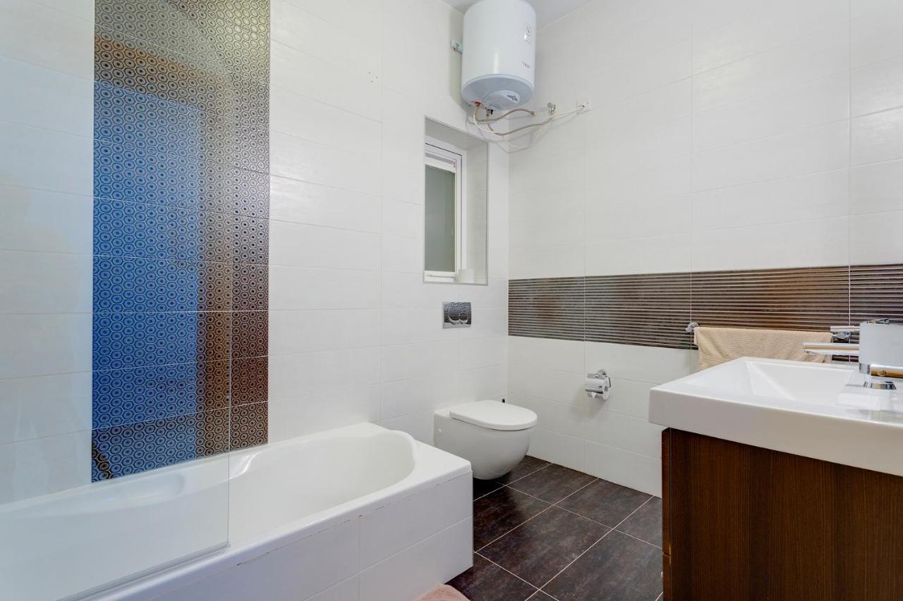 Luxury Apt W/ Side Seaviews And Pool, Top Location Sliema Exteriér fotografie